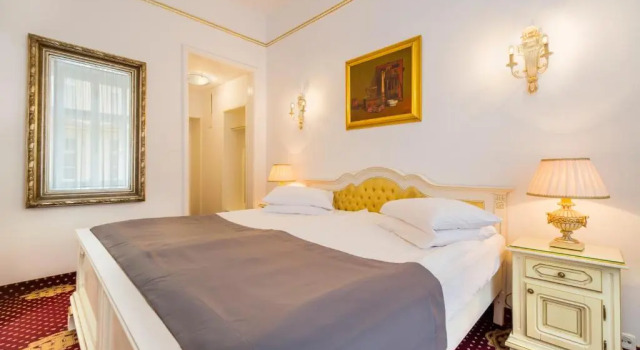 Полулюкс Deluxe Hotel Imparatul Romanilor Hotel & SPA