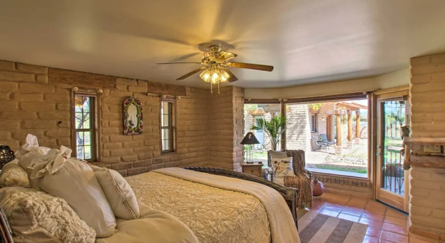 Коттедж Pet-friendly Cave Creek Villa w/ Backyard Oasis!