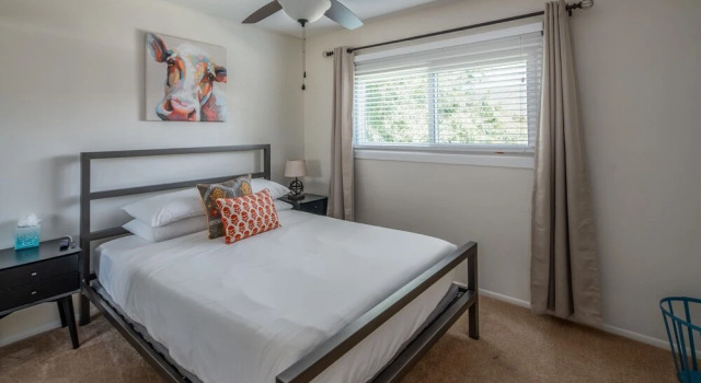 Spacious 4BR Townhouse by WanderJaunt