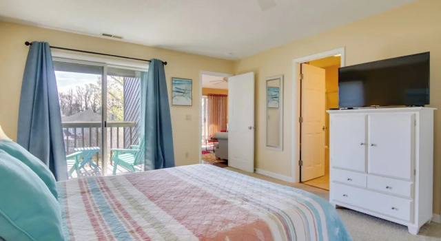 Апартаменты 2 Mi to Ocean: Rehoboth Beach Condo w/ Pool Access