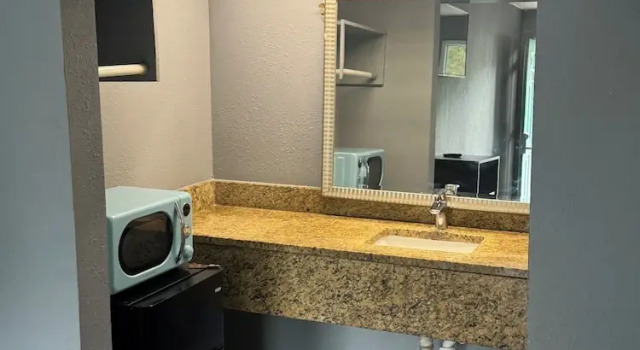Apollo Inn, Varaa Mini-hotelli Kissimmee Kissimmee