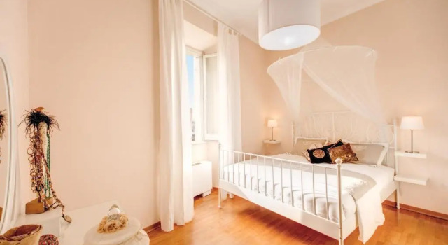 Апартаменты Premier Elegant Apartment Behind the Colosseum