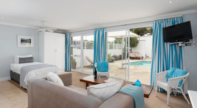 Семейный номер Standard c 1 комнатой L X I Camps Bay