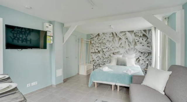 145 Suite Marc, Large Studio, Paris Center, Забронировать Апартаменты/квартира Отели Парижа с парковкой, рядом с Колонель Фабьен, Парковка