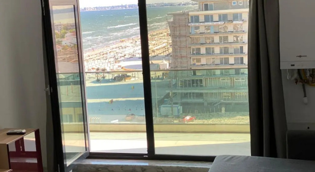 Apartament direct la plaja 4 persoane Mamaia nord Sky Sea View