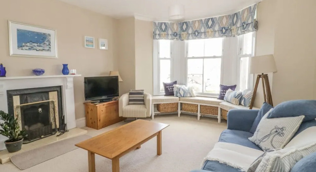 1St Floor Flat At Wylfa, Rhosneigr, Book Feriehus Llanfaelog 