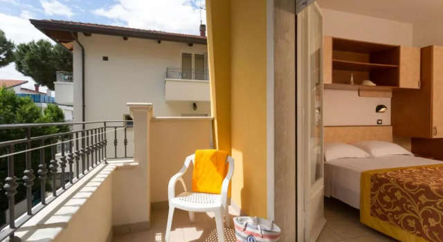 Четырёхместный номер Superior Hotel Cannes - in pieno centro