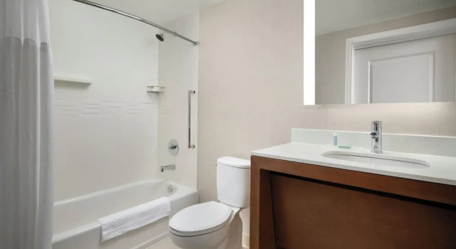 Двухместный люкс Residence Inn by Marriott Ventura Beach