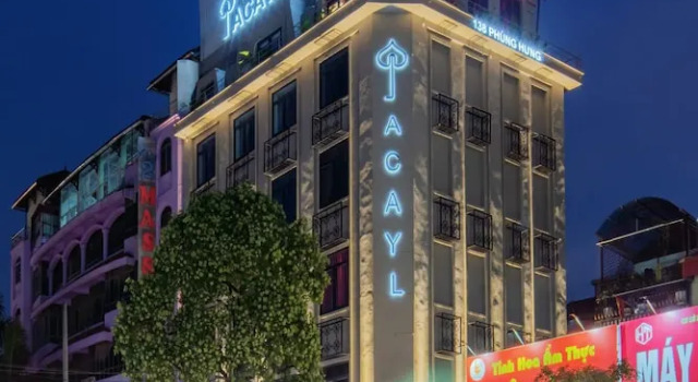 Jacayl Hotel - Ha Dong, Забронировать Отель Отели Муниципалитета Ханоя с парковкой, Парковка