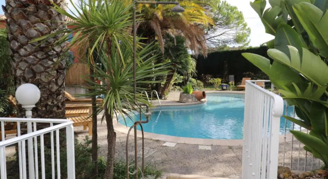 Двухместный номер Economy La Villa Roseraie , Hôtel Familial OUVERT TOUTE LANNEE