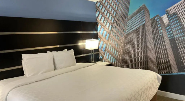 Suite Days Inn Atlanta Airport South