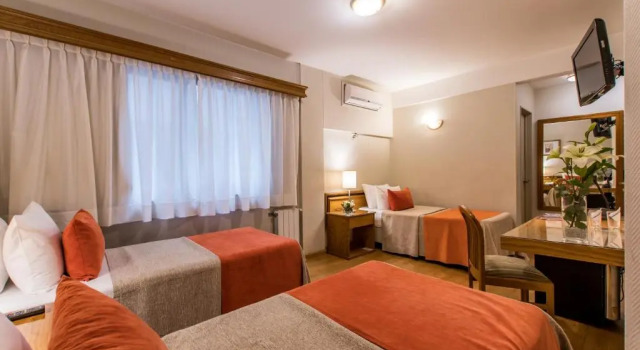 Трёхместный номер Executive Hotel Solans Carlton