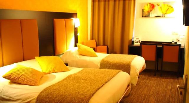 Трёхместный номер Comfort Hôtel et Restaurant Aster, Saint-Avold Nord