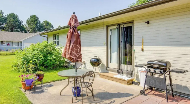 Апартаменты 2 Mi to Dtwn: Missoula Duplex w/ Fenced Yard