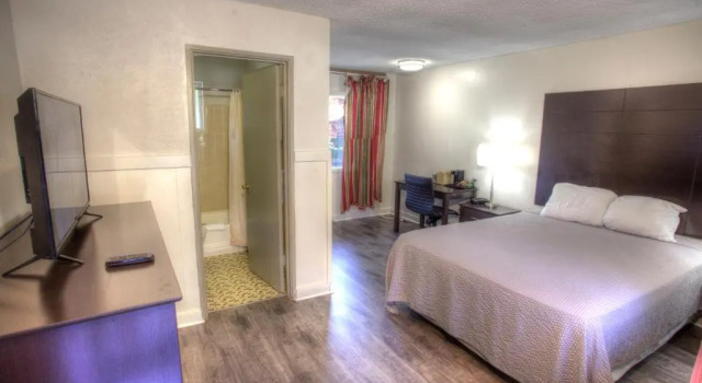 Номер Standard Hofbrau Riverfront Hotel