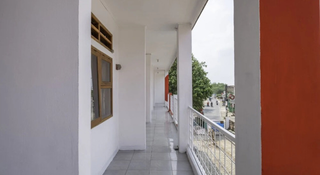 Wisma Fisio by OYO Rooms, Rezervovat Hotel Karawang West Java