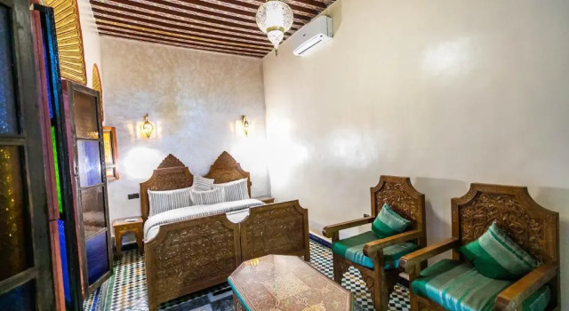 Номер Superior Riad El Ouedghiri