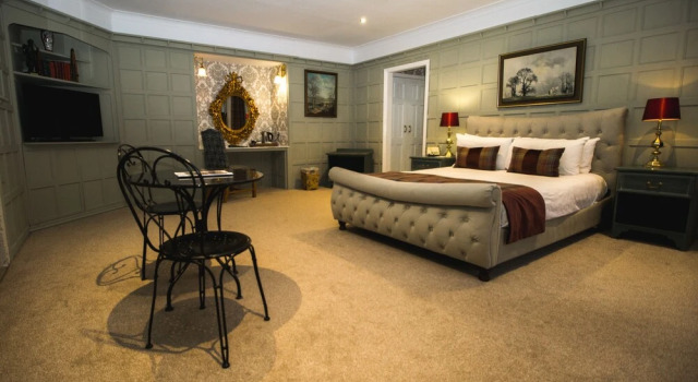 Номер Superior Miskin Manor Hotel And Health Club