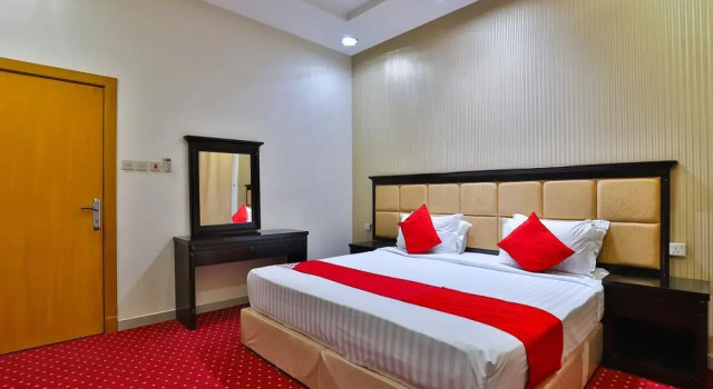Silent Room Hotel by OYO Rooms, Buchen Sie Hotel Hotels in Provinz Riad mit Pool, Schwimmbad