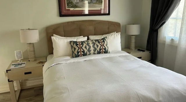 Номер Standard Walk to Lake Arrowhead Village! Home w/ Lake Views