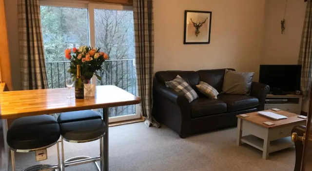 Апартаменты Glenlochy Apartments