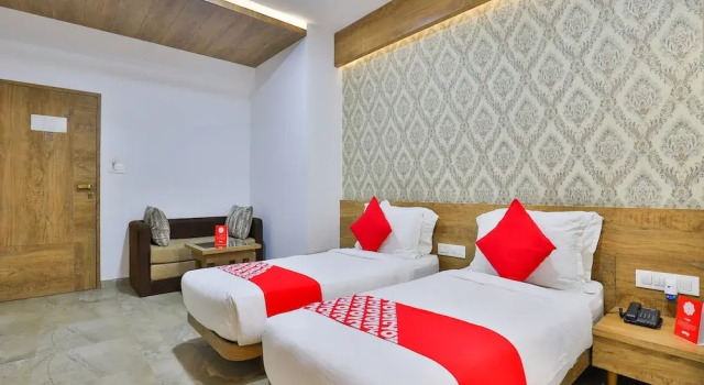 OYO 18585 Hotel Rajdhani, Rezervovat Hotel Dwarka Gujarat