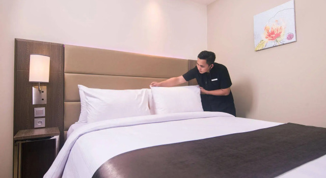 Bigland Hotel & Convention Sentul, Book Hotel Kadumangu West Java