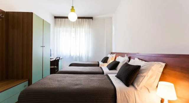 Трёхместный номер Standard с балконом Hotel Antagos