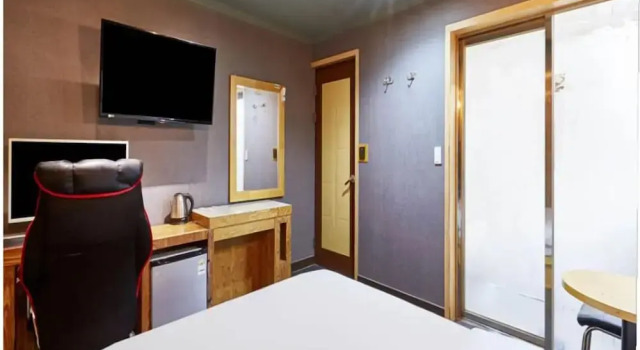Juan Hotel Some
