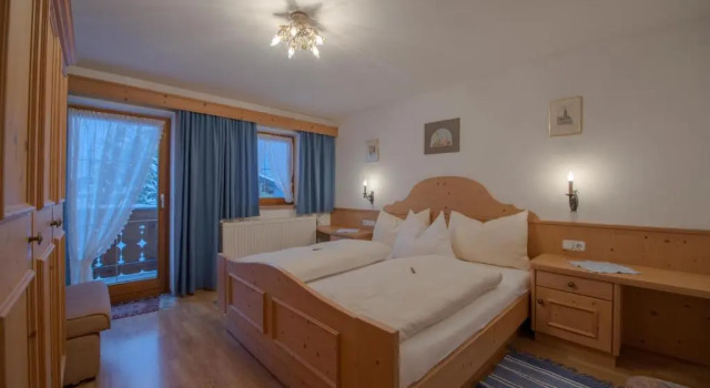 Апартаменты Holzschnitzers Appartements
