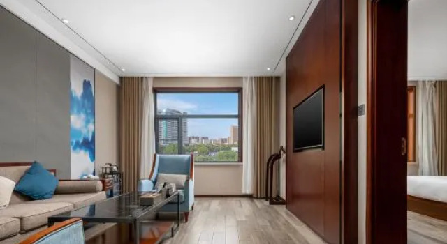 Люкс Executive с красивым видом из окна Yulong Garden Hotel (Zhenping Wandelong Plaza)