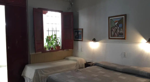 Четырёхместный номер Standard Posada Casa de Borgoña