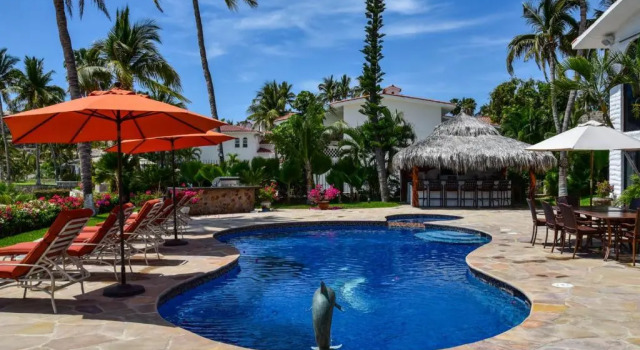 Вилла Casa Corazon the Heart House Spacious Modern Spanish Home with Beautiful Views Sleeps 16