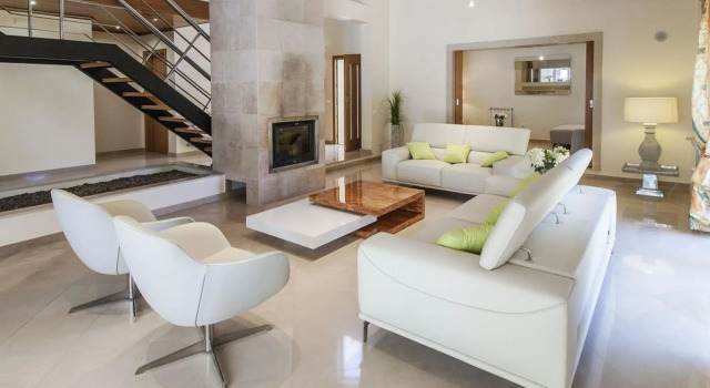 Villa Amendoa (AL) in Corroios, Rezervovat Vila Hotely v Lisabon s bazénem, Bazén