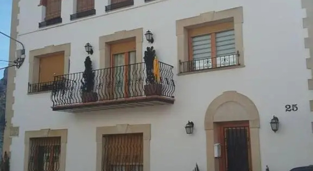 Apartamento a 1a linea Sant Llorenç de Montgai_ WhiteHouse, Забронировать Апартаменты/квартира Камараса 