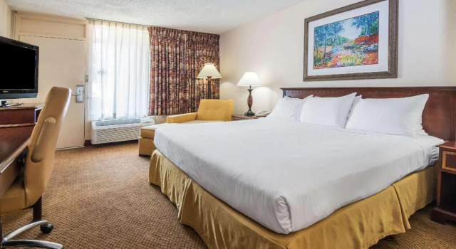 Двухместный номер Standard Days Inn by Wyndham Killeen Fort Hood