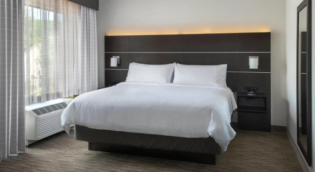 Двухместный номер Standard Holiday Inn Express Great Barrington by IHG