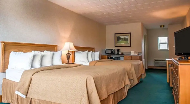 Шестиместный люкс Quality Inn Pittsburgh Airport