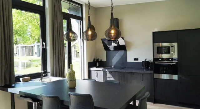 Contemporary Chalet, Near De Efteling, Забронировать Шале Коттеджи Катсхёвел, Коттедж