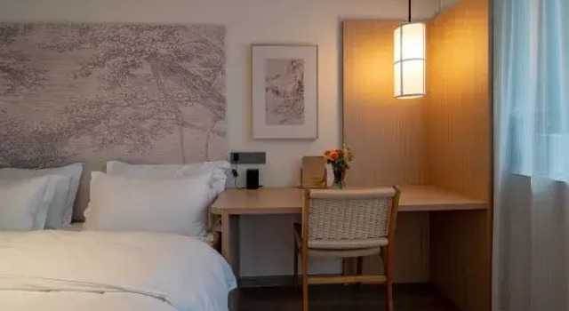 Люкс Haige Homestay (Luogang Central Park Hechang Center Branch)