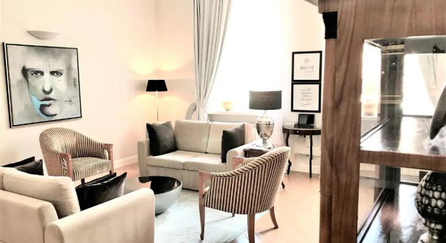 Люкс Luxury Luxury Apartments MONDRIAN Market Square III