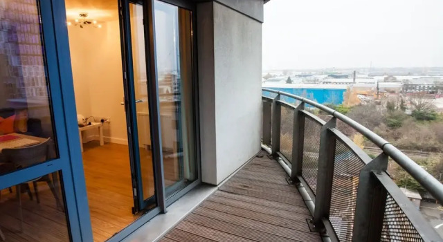 West London Cosy&homey Flat for 4, With a Balcony
