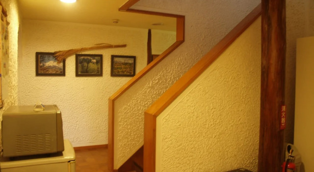 Woody House Kazamidori, Prenota Affittacamere Myoko 