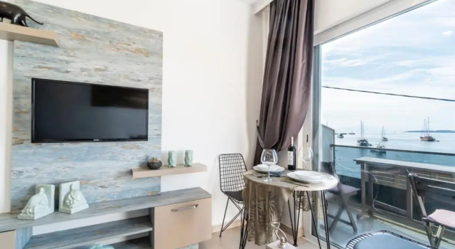 Апартаменты с 2 комнатами Seafront Flat With Breathtaking Sea View in Bodrum