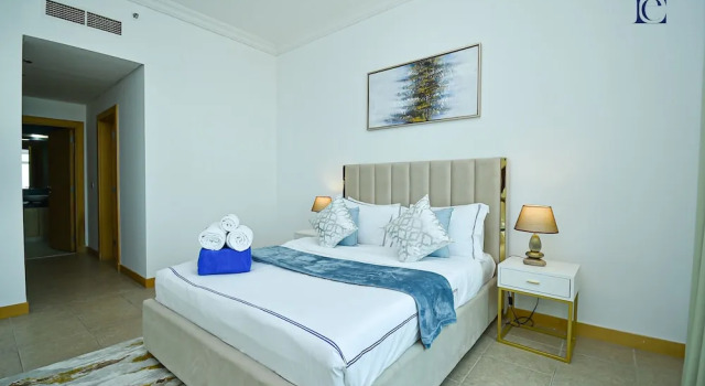 Palm Jumeirah's Spectacular Ocean-View Apartment - NBT