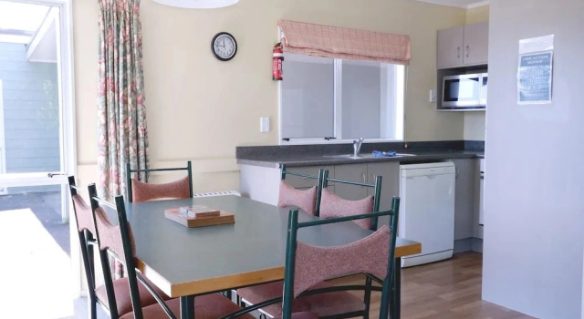 Трёхместные апартаменты Comfort Turangi Leisure Lodge