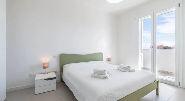 Modern Bright 2BR Retreat With Balcony, Забронировать Апартаменты/квартира Апартаменты Капотерра, Апартаменты/квартира