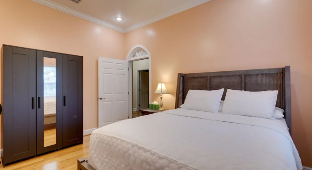 Contemporary Brandon Home w/ Pool & Game Room, Reserva ahora Hotel Brandon 