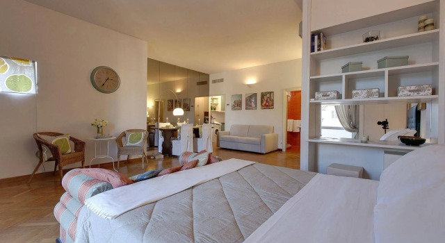 Home Sharing - Santissima Annunziata, Забронировать Отель Флоренция Тоскана, рядом с Дом Буонаротти