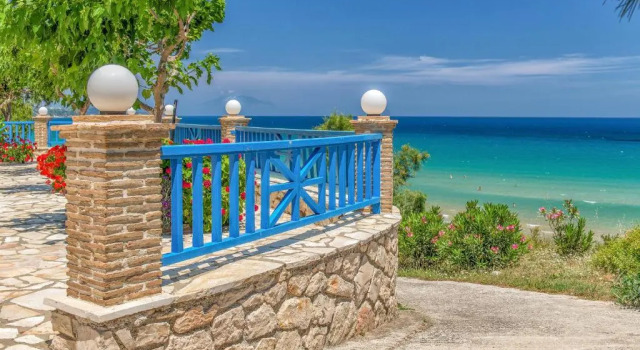 Апартаменты Blue House Apartments